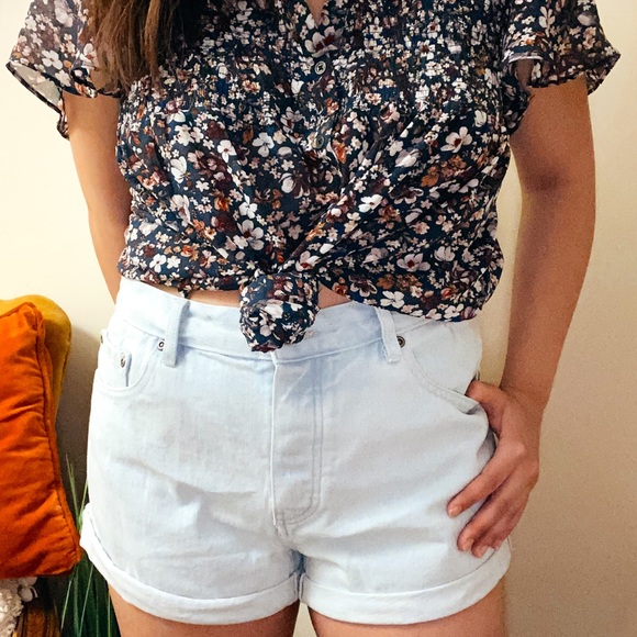 Floral Print Short Sleeve Top - Picture 1 of 3